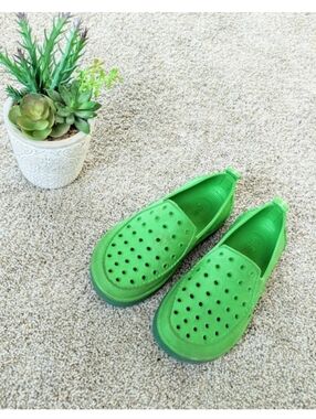 Kids Green Sanuk Lil Walker Water Slip on shoes 12 Waterproof Skid-proof